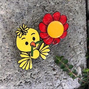Vintage, Handcrafted Pin, Yellow Birdie holding Flower